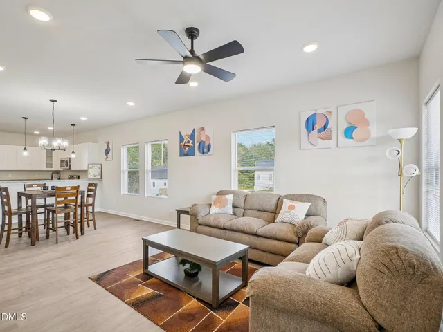 $279,900 | 137 West Old Glencoe Road, Burlington, NC 27217