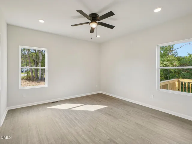 $279,900 | 137 West Old Glencoe Road, Burlington, NC 27217