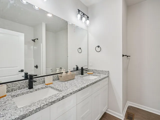 $279,900 | 137 West Old Glencoe Road, Burlington, NC 27217