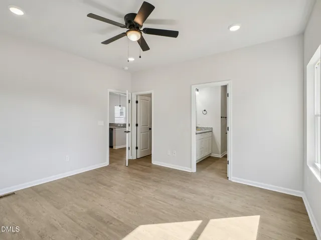 $279,900 | 137 West Old Glencoe Road, Burlington, NC 27217