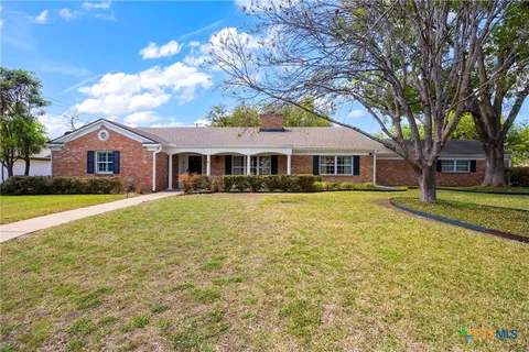 $414,900 | 2010 North Beal Street, Belton, TX 76513