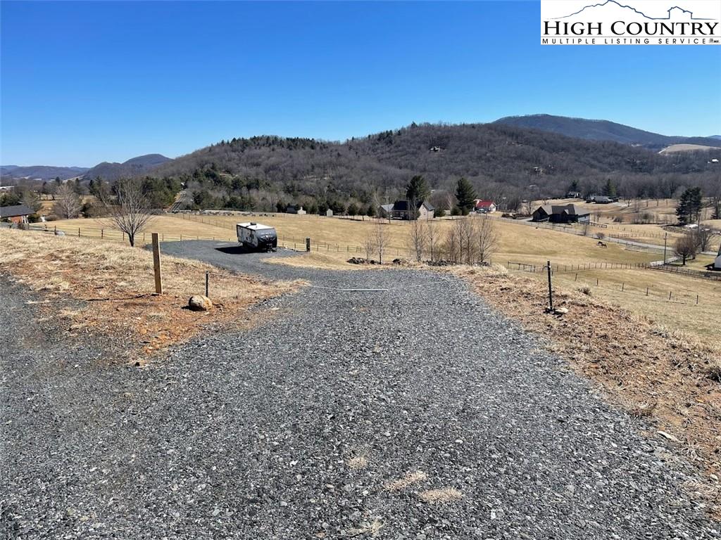 258 Walter Ridge Road West Jefferson, NC 28694 - Photo 5 of 29 Gallery Image 5