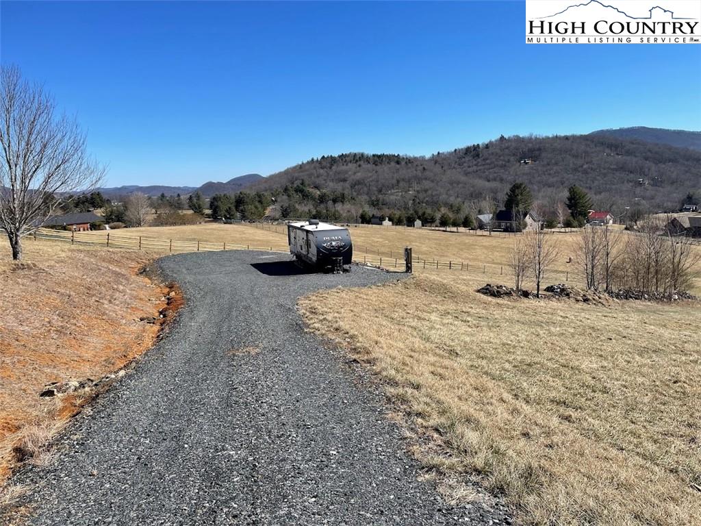 258 Walter Ridge Road West Jefferson, NC 28694 - Photo 7 of 29 Gallery Image 7