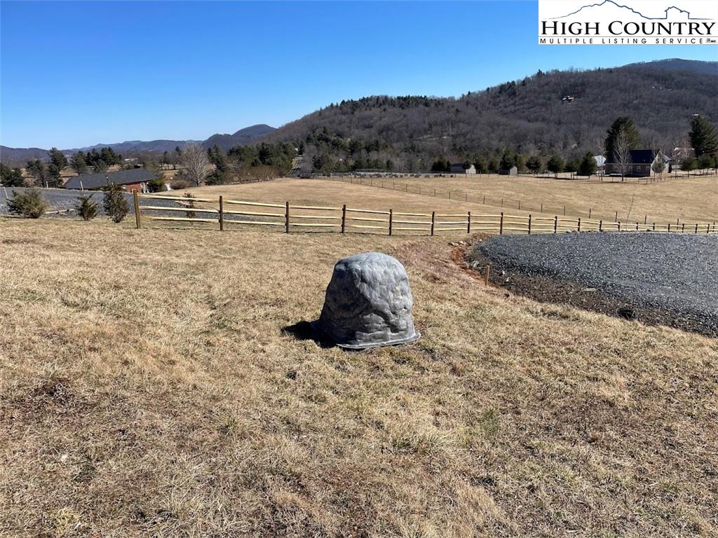 258 Walter Ridge Road West Jefferson, NC 28694 - Photo 10 of 29 Gallery Image 10