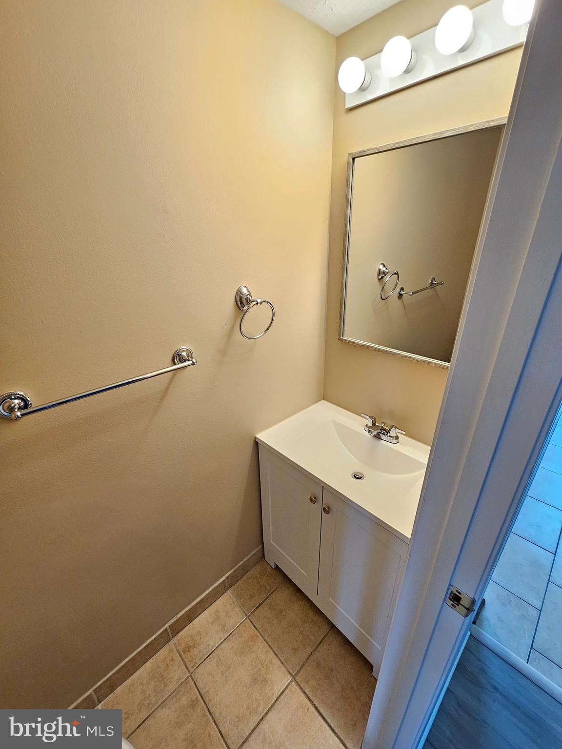 509 Beebe Court Frederick, MD 21703 - Photo 7 of 28 Powder Room
