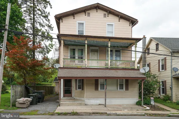$1,200 | 29 East Main Street, Unit 4, Ephrata, PA 17522