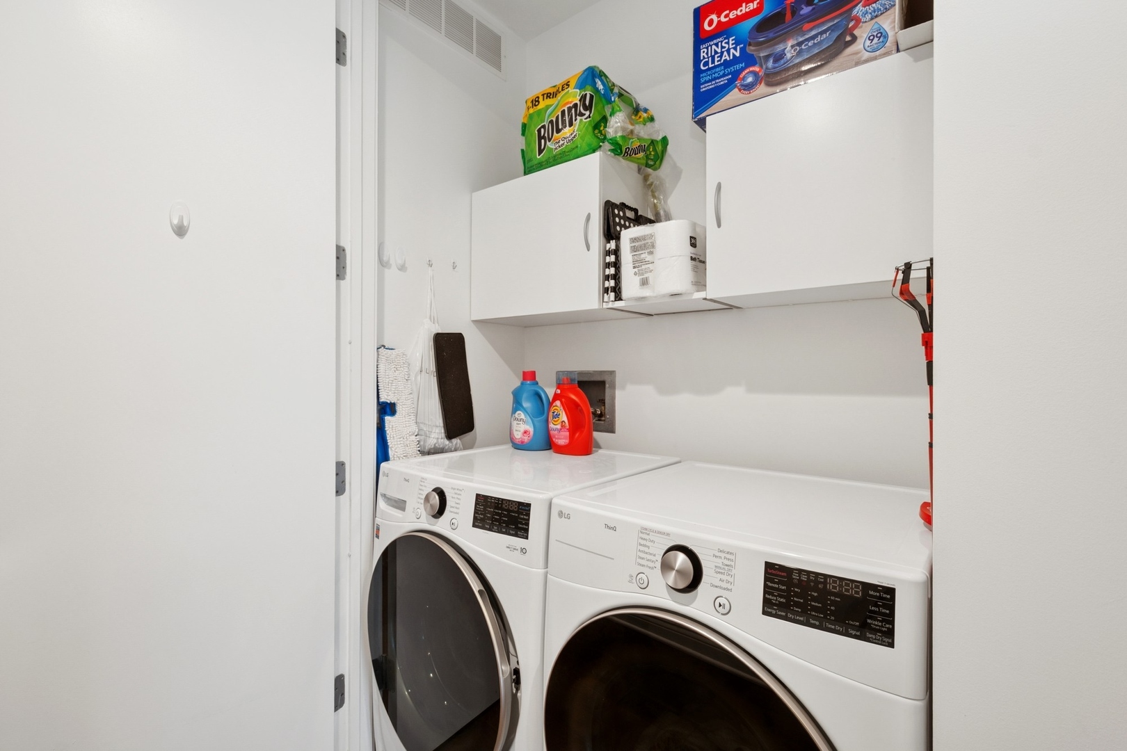 550 North St Clair Street, Unit 2603 Chicago, IL 60611 - Photo 15 of 20