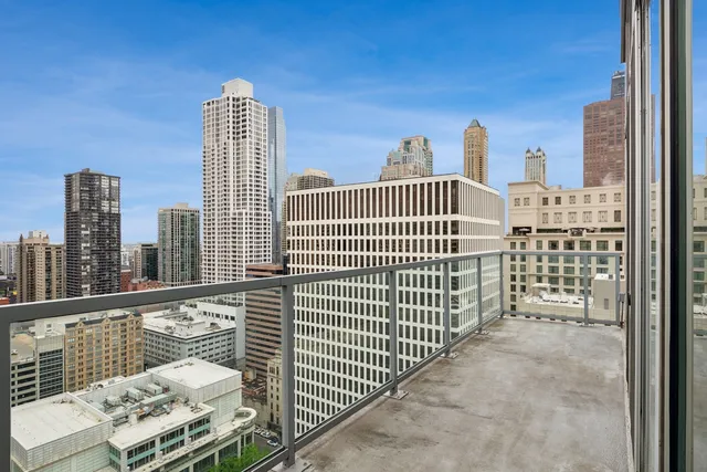 $1,099,000 | 550 North St Clair Street, Unit 2603, Chicago, IL 60611