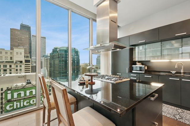 $1,099,000 | 550 North St Clair Street, Unit 2603, Chicago, IL 60611