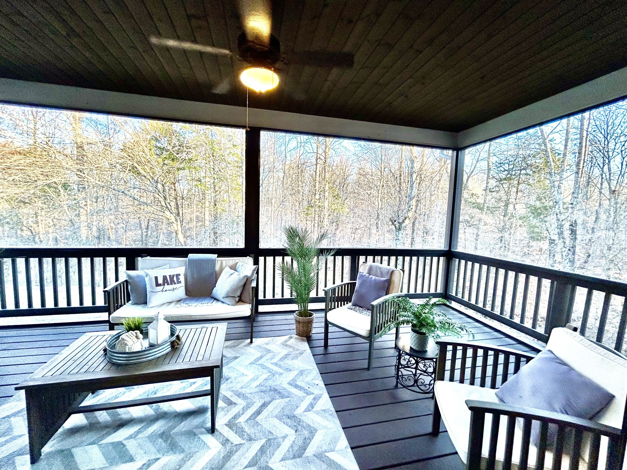 215 Evans Drive Tullahoma, TN 37388 - Photo 36 of 44 a living room with furniture and a large window