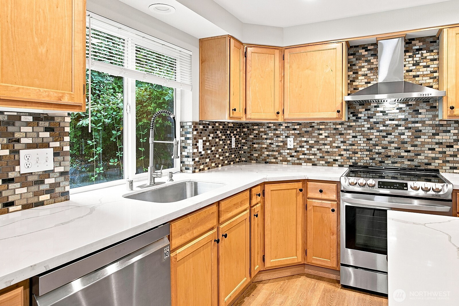 14733 Southeast 187 Court Renton, WA 98058 - Photo 13 of 40 Gallery Image 13