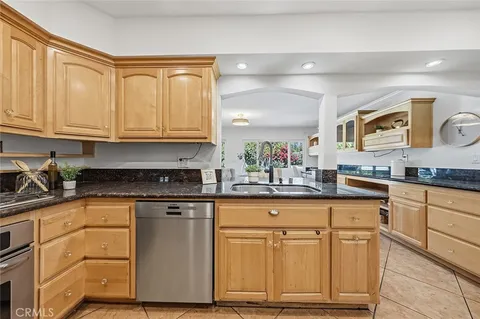 $2,225,000 | 4121 Country Club Drive, Lakewood, CA 90712