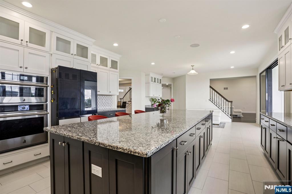 281 Crescent Avenue Ramsey, NJ 07430 - Photo 11 of 47