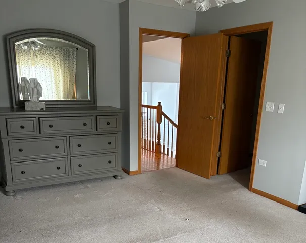 $275,000 | 5536 Foxwoods Drive, Oak Lawn, IL 60453