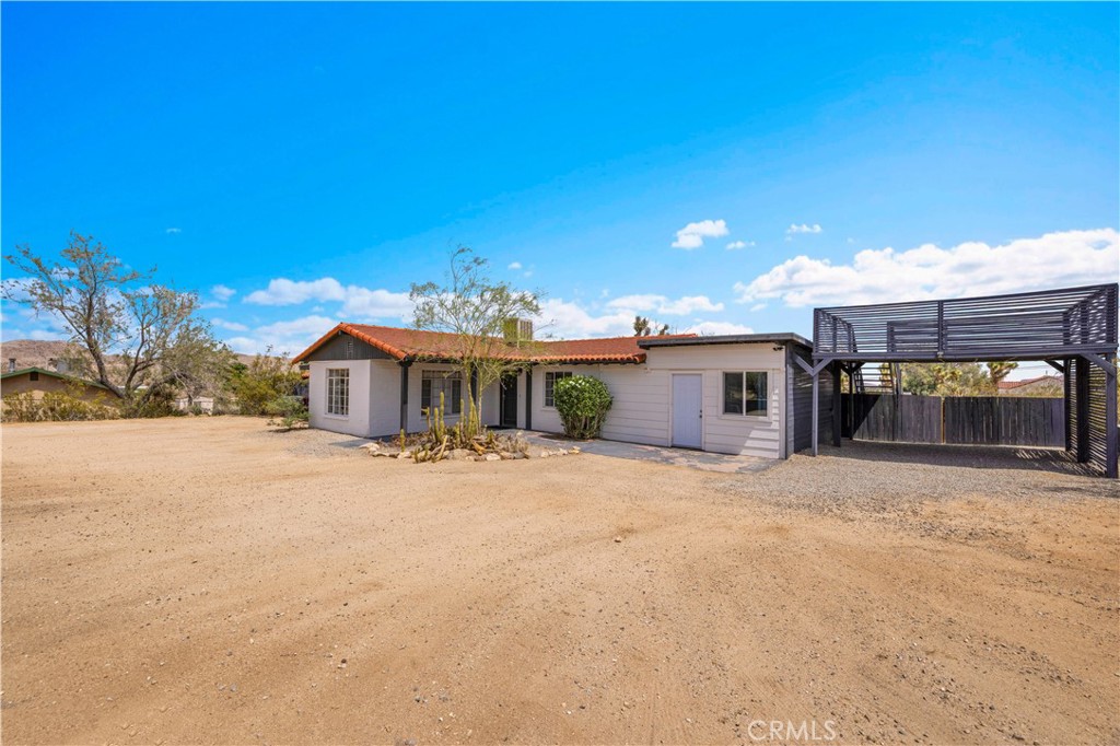 6685 Sunnyhill Road Joshua Tree, CA 92252 - Photo 3 of 50
