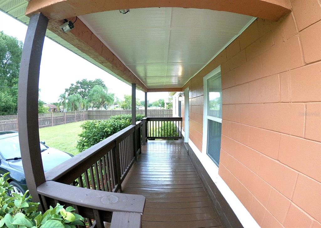 1316 Grayson Drive Orlando, FL 32825 - Photo 3 of 32