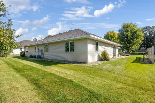 $255,000 | 307 Circle View Drive, Dassel, MN 55325