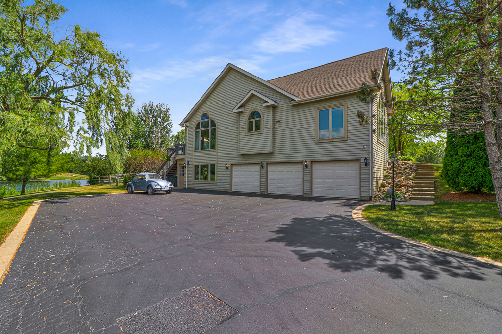 14N679 Timber Ridge Drive Elgin, IL 60124 - Photo 4 of 49