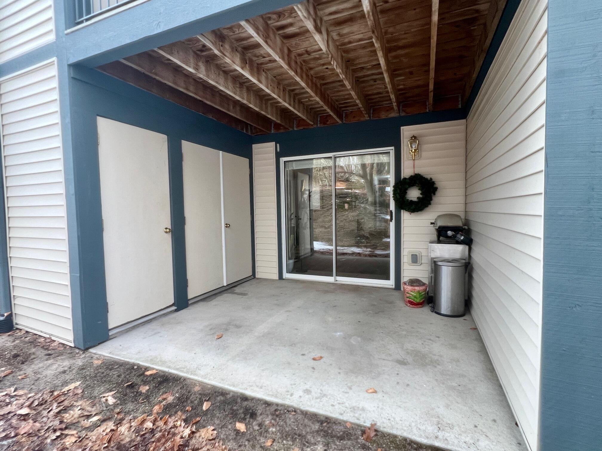 18372 North Ridge Court, Unit 8 Spring Lake, MI 49456 - Photo 23 of 44 IMG_8887