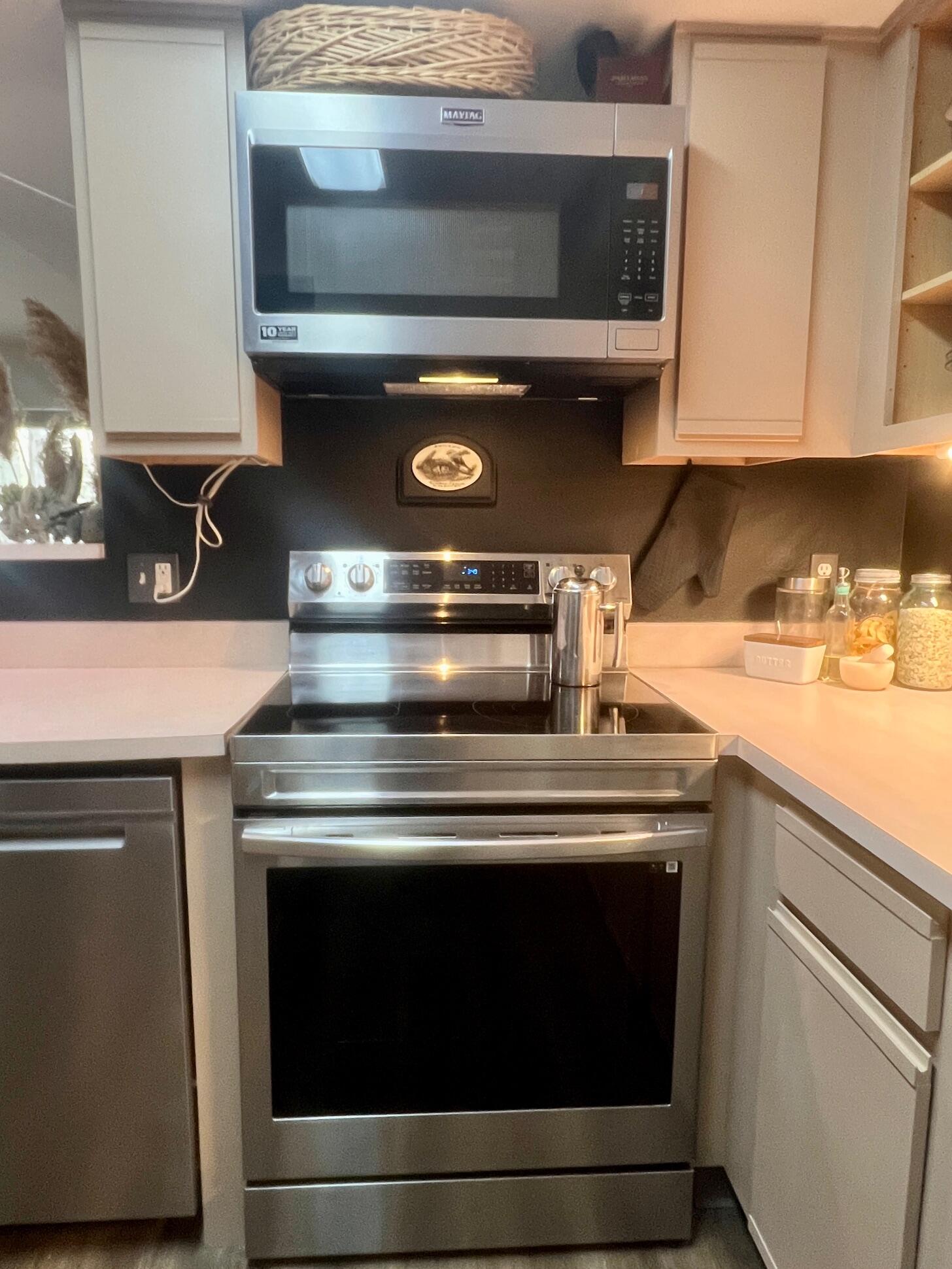 18372 North Ridge Court, Unit 8 Spring Lake, MI 49456 - Photo 7 of 44 IMG_8876