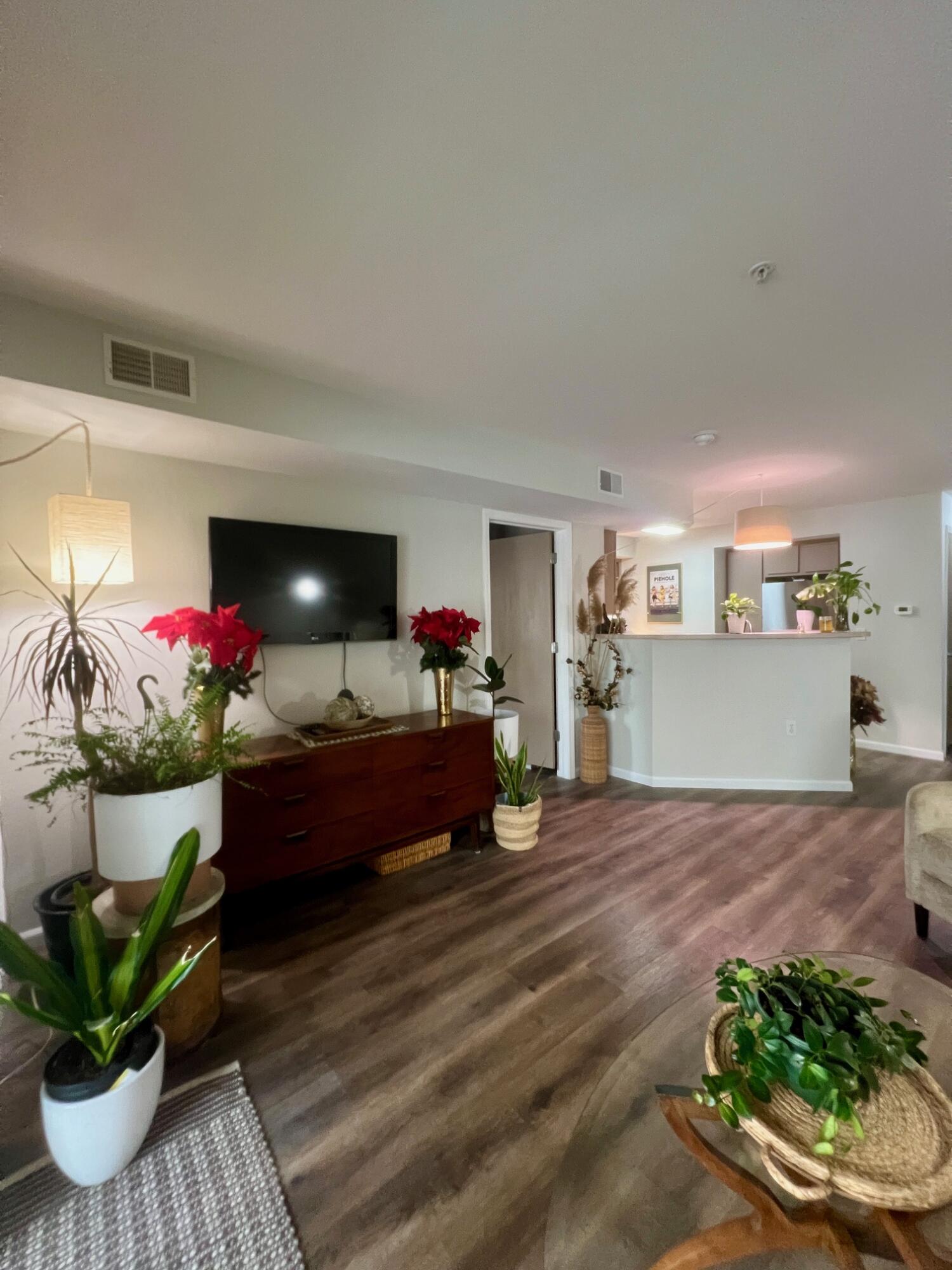 18372 North Ridge Court, Unit 8 Spring Lake, MI 49456 - Photo 10 of 44 IMG_8871