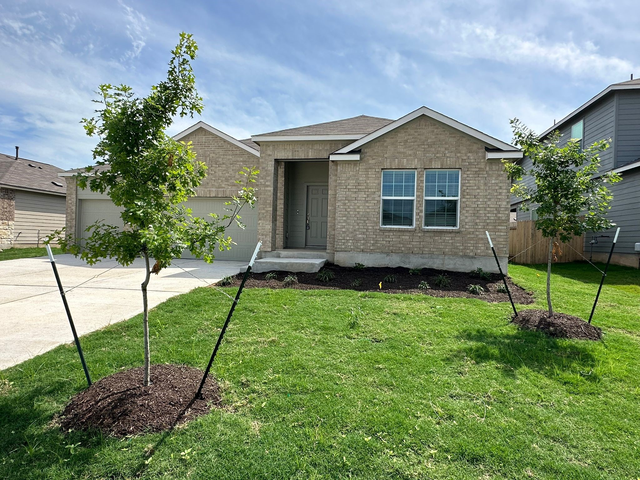 195 Otter Road Kyle, TX 78640 - Photo 4 of 35