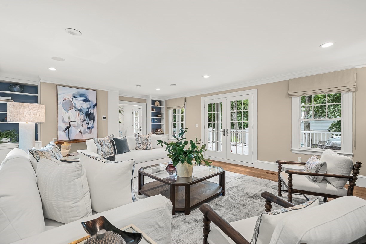 8 Tennyson Road Wellesley, MA 02481 - Photo 9 of 40 Gallery Image 9