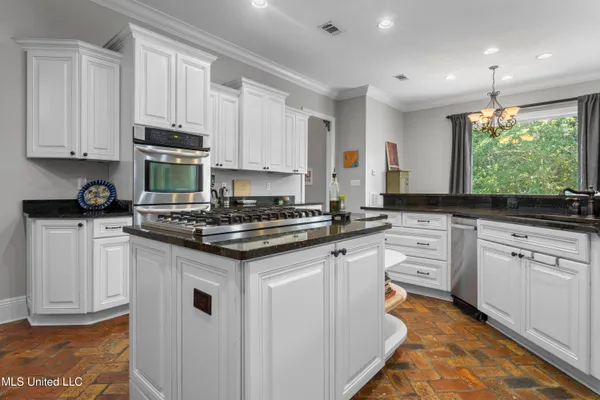 $665,000 | 2490 Castille Place, Biloxi, MS 39531