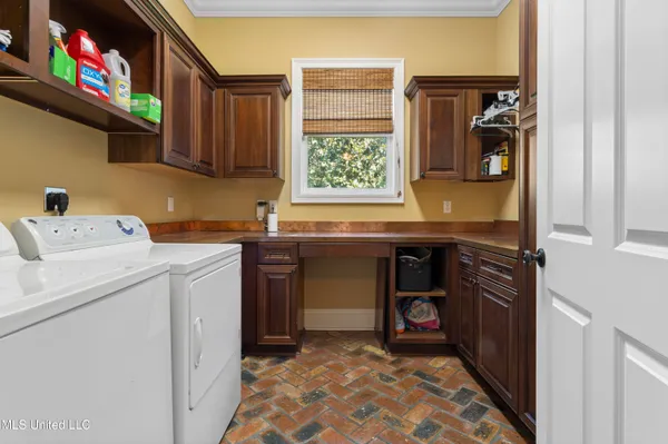 $665,000 | 2490 Castille Place, Biloxi, MS 39531