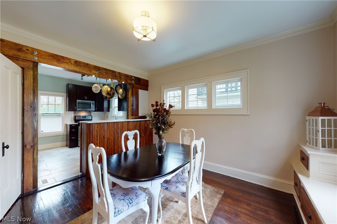 12892 Cedar Road Cleveland, OH 44118 - Photo 8 of 34 Gallery Image 8