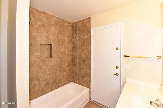 $2,800 | 1360 North Brentwood Place, Chandler, AZ 85224