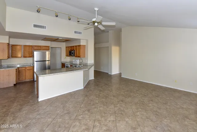 $2,800 | 1360 North Brentwood Place, Chandler, AZ 85224