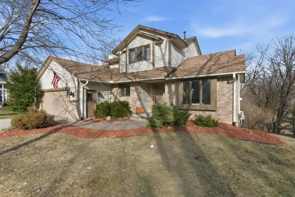 $589,900 | 14765 38th Avenue North, Plymouth, MN 55446