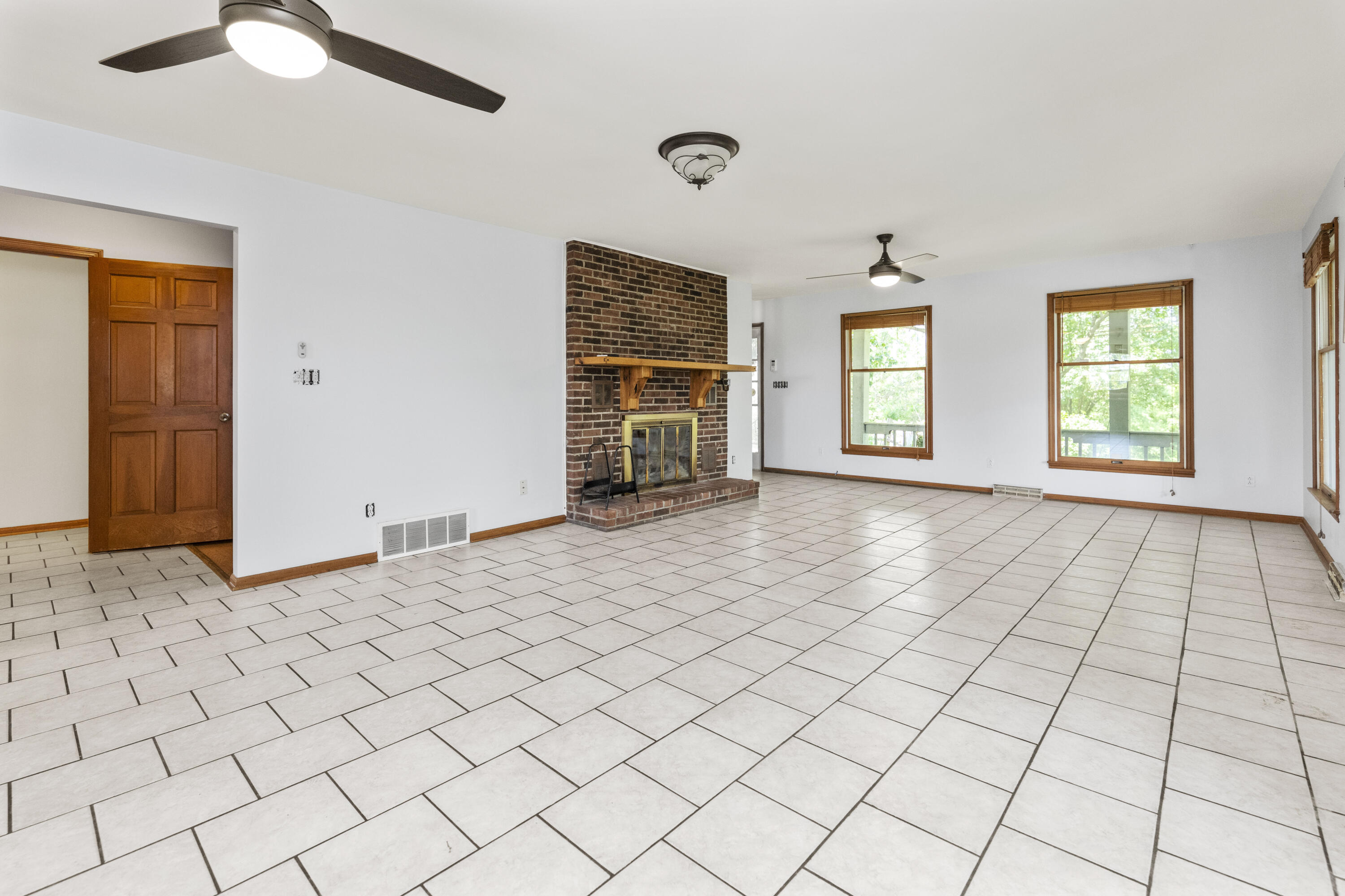 533 Whitlock Road Richmond, KY 40475 - Photo 8 of 64 20230609-533-Whitlock-Rd-TEMedia-005
