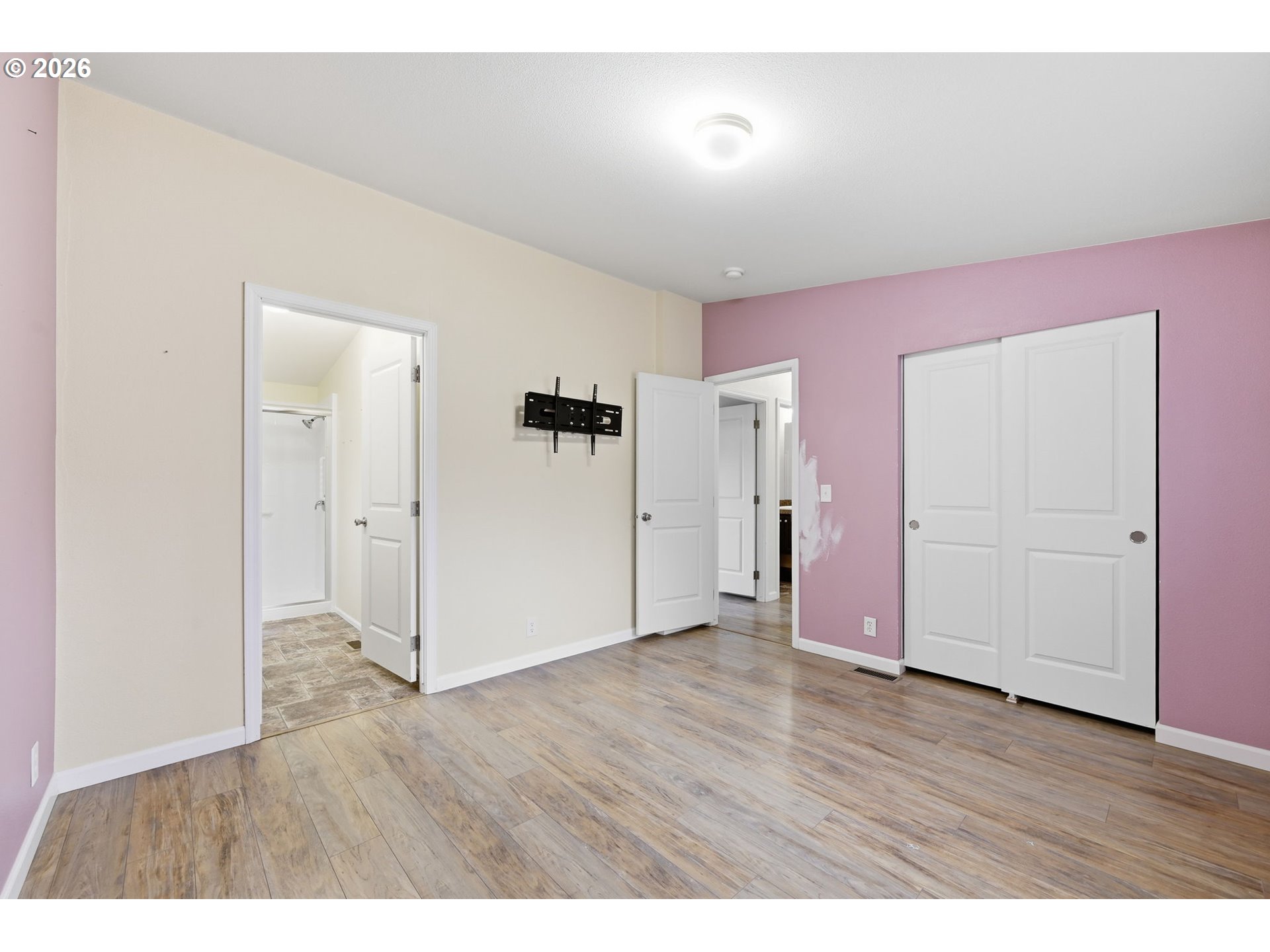 1475 Green Acres Road, Unit 150 Eugene, OR 97408 - Photo 15 of 34 a view of an empty room