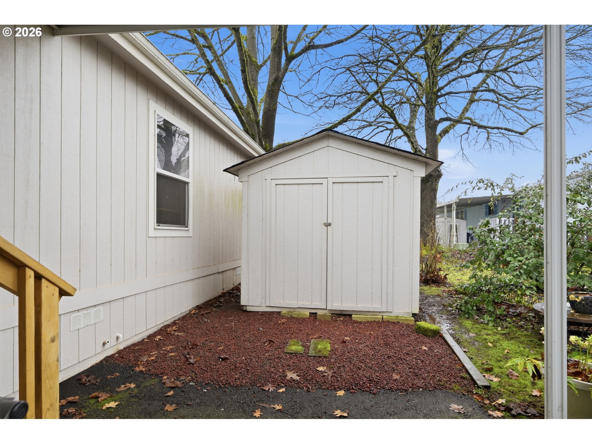 1475 Green Acres Road, Unit 150 Eugene, OR 97408 - Photo 28 of 34 a view of outdoor space and yard