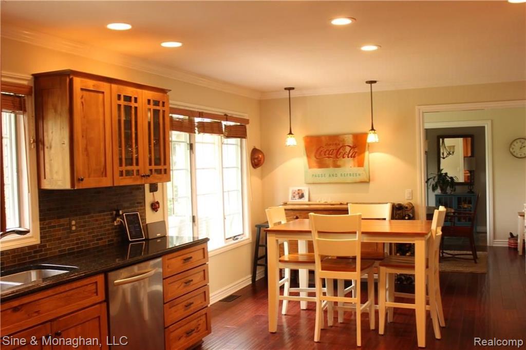 4186 State Road Fort Gratiot, MI 48059 - Photo 3 of 27