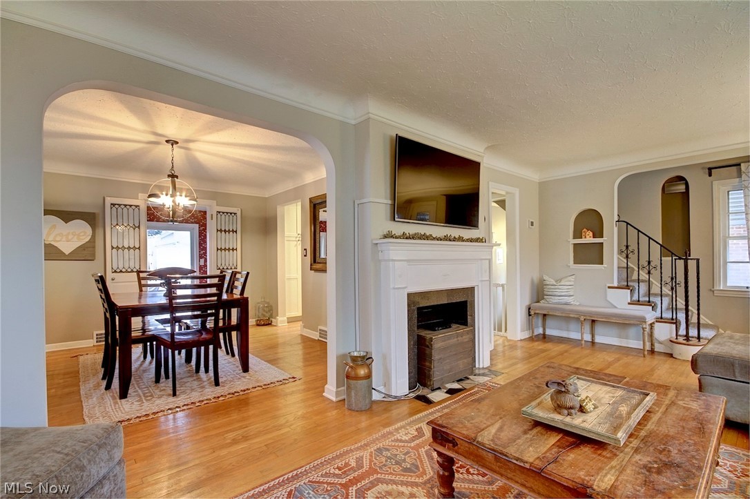 15524 Greenway Road Cleveland, OH 44111 - Photo 7 of 33 Gallery Image 7