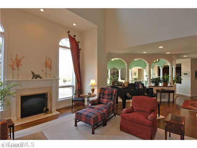 4409 Bent Tree Farm Road Winston-Salem, NC 27106 - Photo 3 of 16 Living Room.