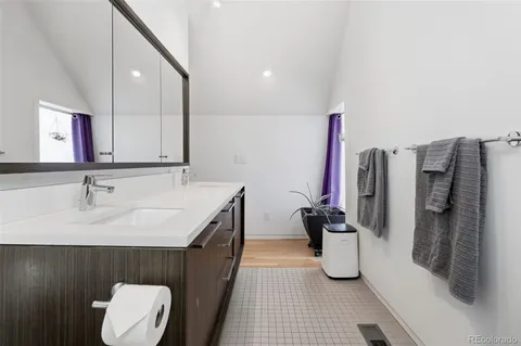 a view of a livingroom with furniture