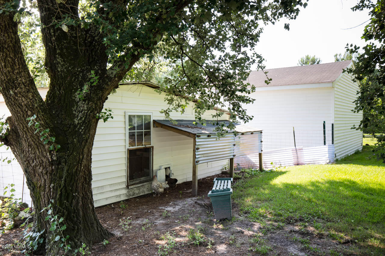 1496 Haw Branch Road Beulaville, NC 28518 - Photo 33 of 37 64