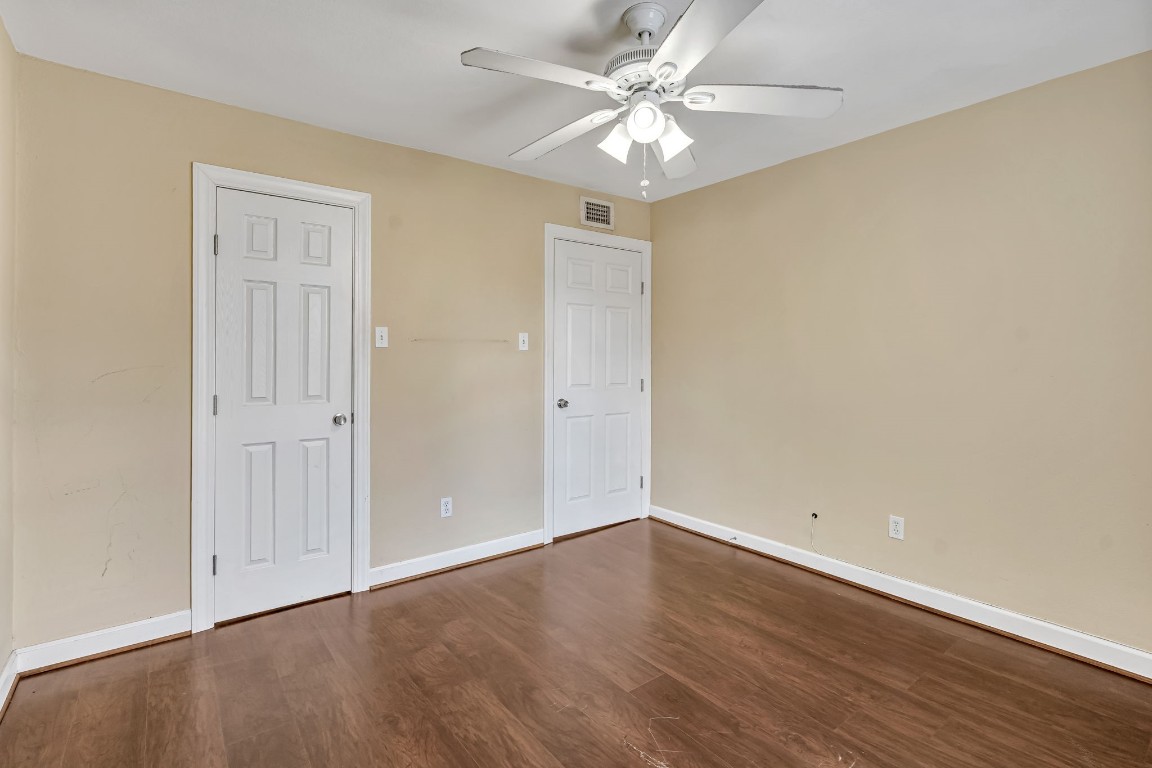 2800 Jeanetta Street, Unit 602 Houston, TX 77063 - Photo 20 of 29 a view of an empty room with wooden floor
