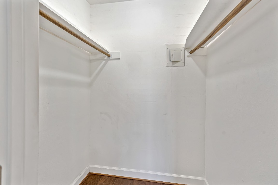 2800 Jeanetta Street, Unit 602 Houston, TX 77063 - Photo 21 of 29 a view of small space