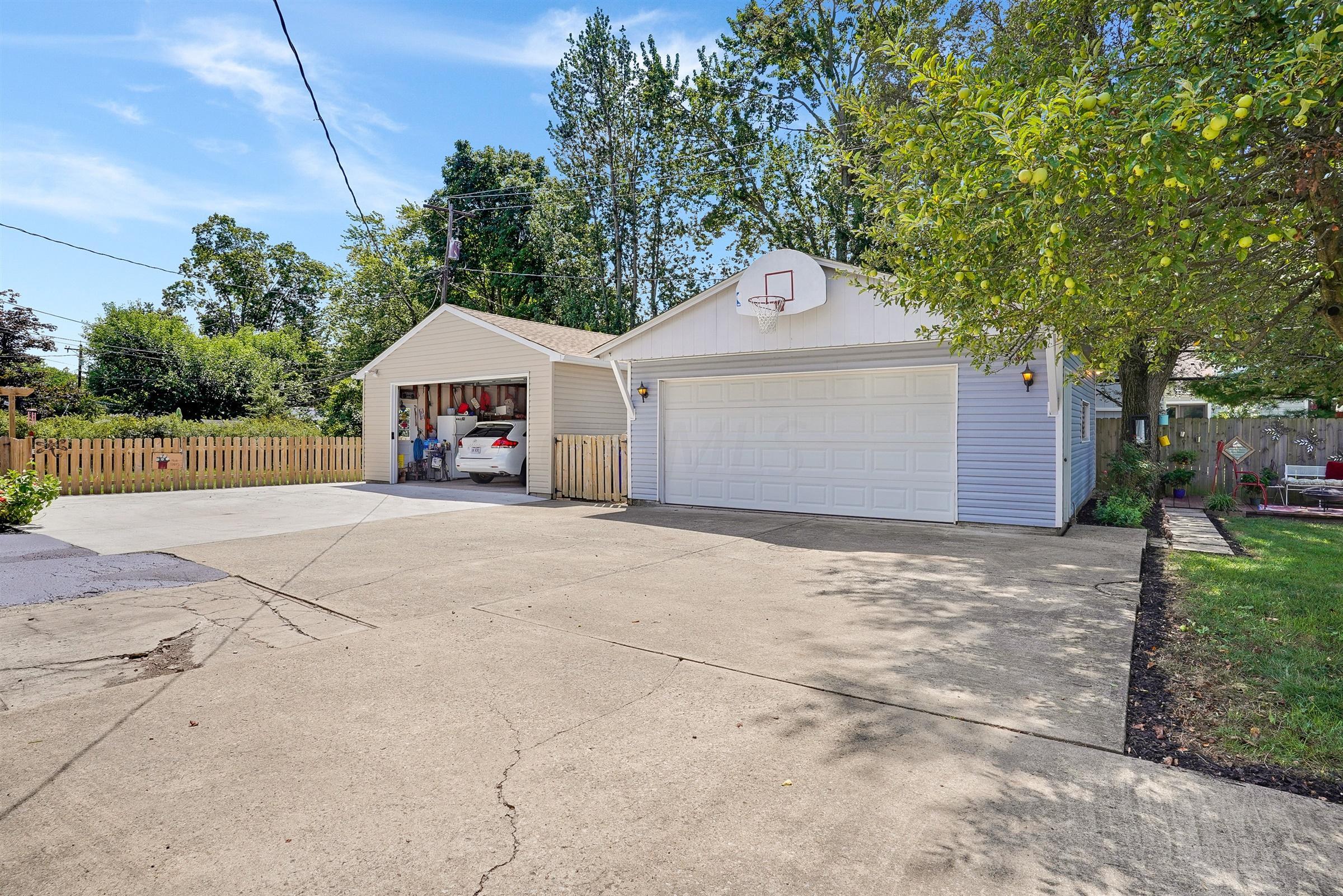 2201 Fishinger Road Upper Arlington, OH 43221 - Photo 30 of 37