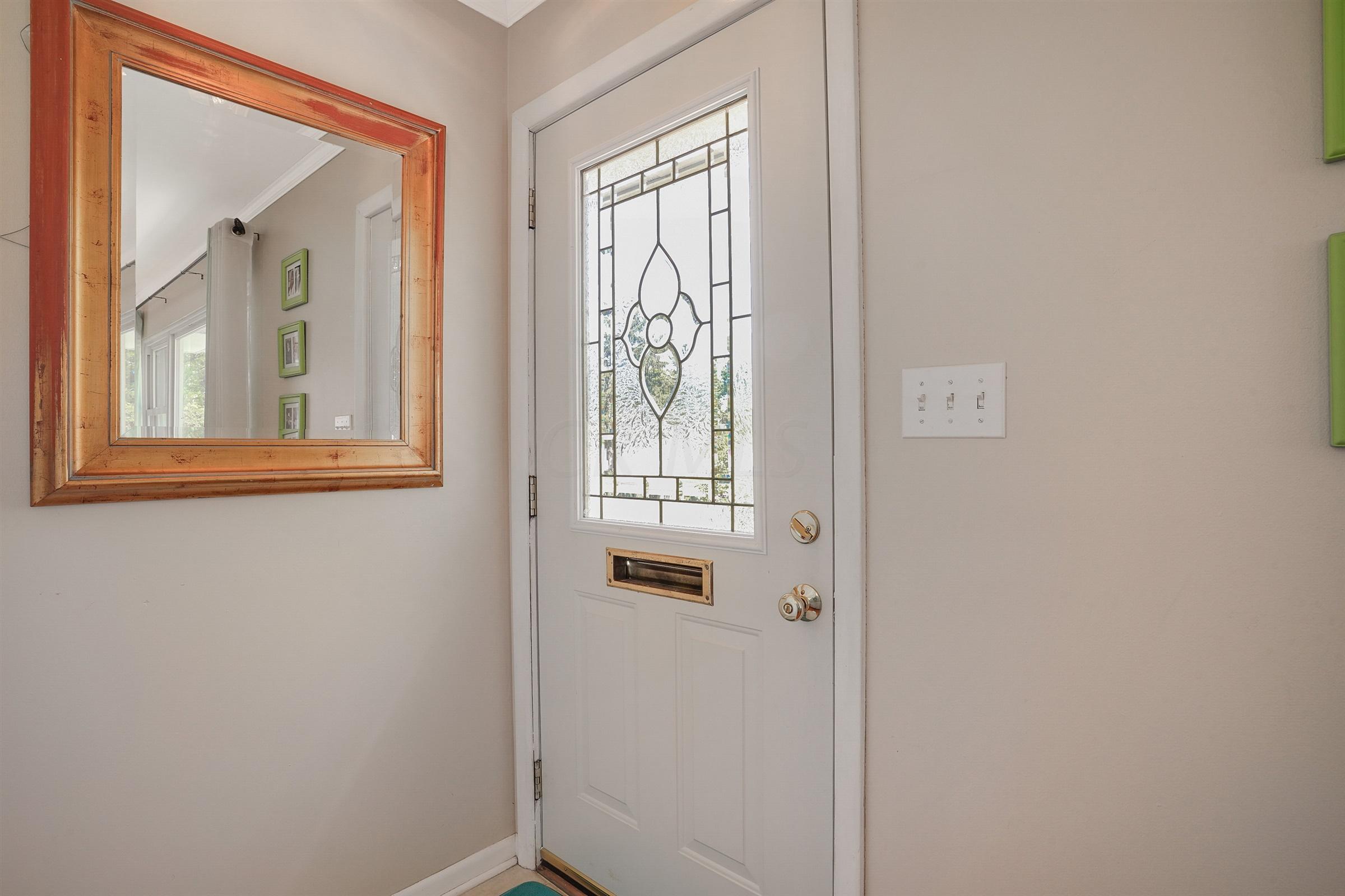 2201 Fishinger Road Upper Arlington, OH 43221 - Photo 4 of 37