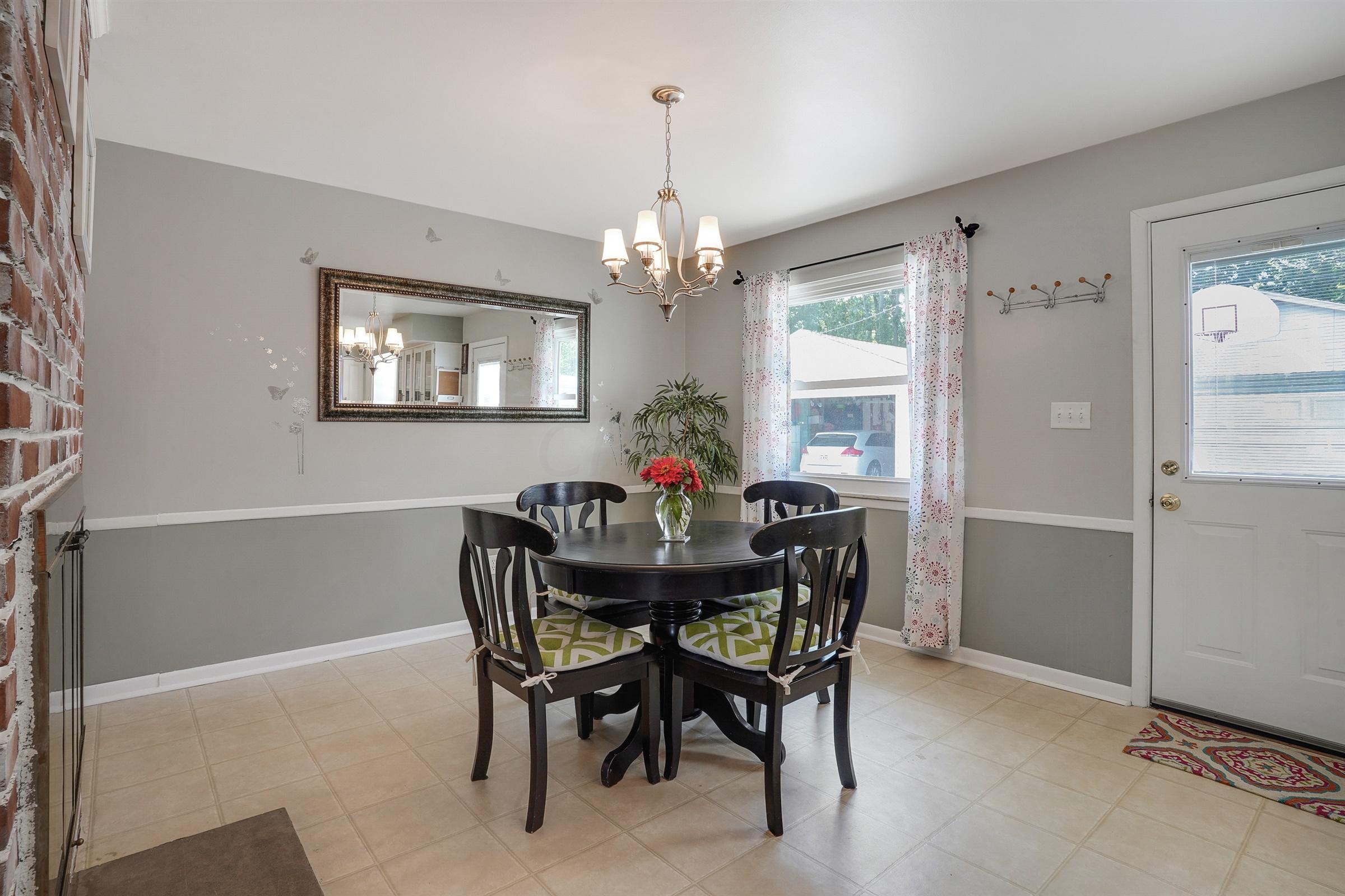 2201 Fishinger Road Upper Arlington, OH 43221 - Photo 9 of 37