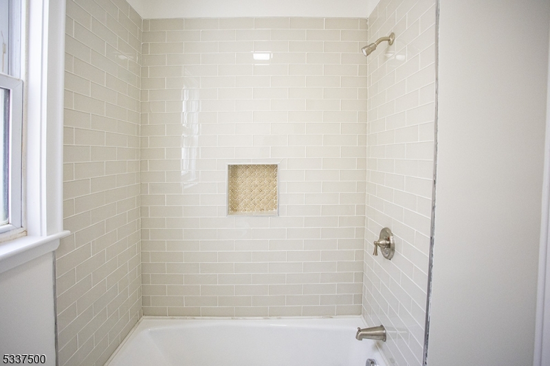 41 Grove Street, Unit 1 Bloomfield, NJ 07003 - Photo 7 of 13
