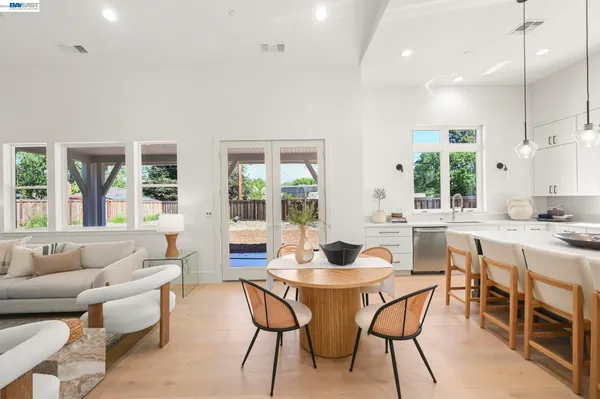 $2,350,000 | 102 Providence Place, Pleasant Hill, CA 94523