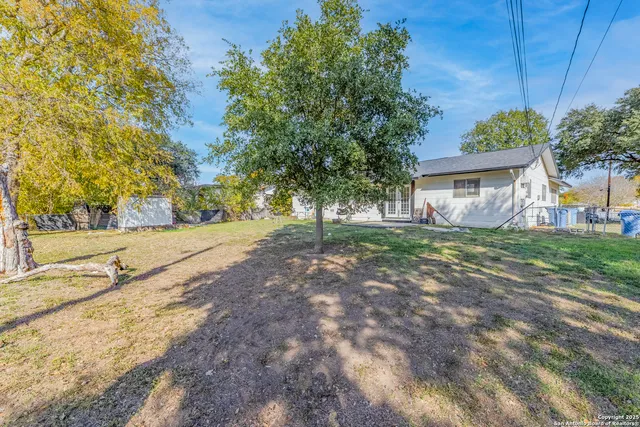 $210,000 | 3411 Vinecrest Drive, Kirby, TX 78219