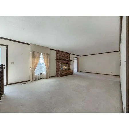 $349,000 | 1405 High Drive, Lexington, MO 64067